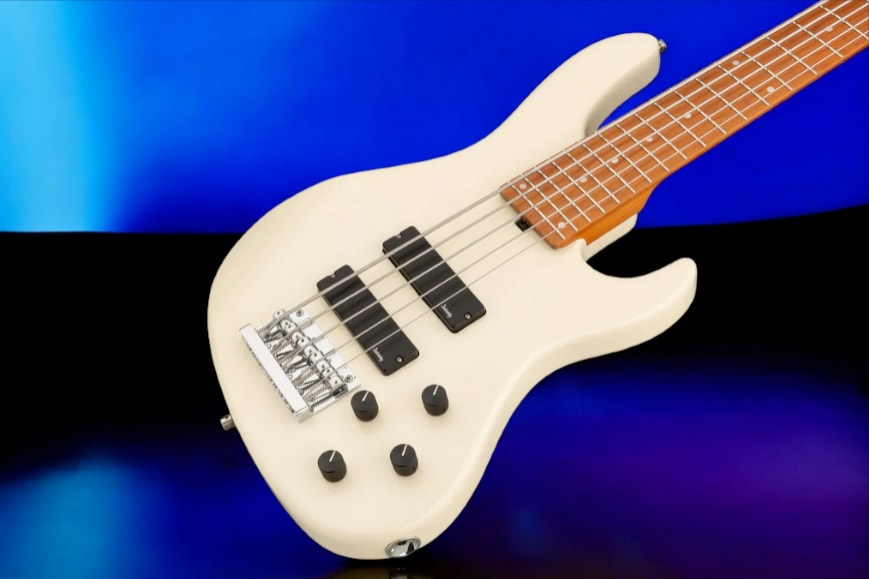 Sadowsky MetroExpress 5-String 24-Fret Modern Bass Roasted Maple Fingerboard 5-String Solid Olympic White