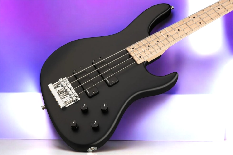 Sadowsky MetroLine 24-Fret Modern Bass, Swamp Ash Body, Maple Fingerboard, 4-String - Solid Black Satin